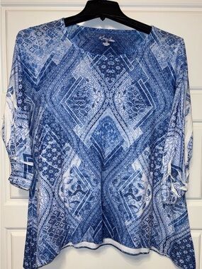 Kim Rogers Blue & White Printed Women's Blouse